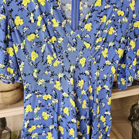 $308 Diane Von Furstenberg Jemma Shirred Floral-Print Crepe Dress - Picture 12 of 15